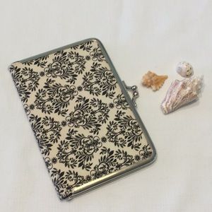 Photo Book with Toggle Closure Takes 4”x 6” Prints Fabric Purse Friendly